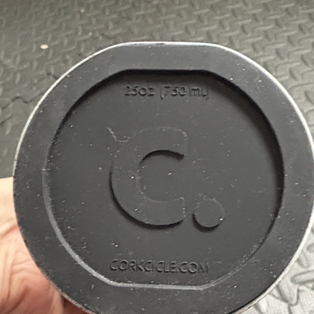 Corkcicle Light Gray Stoneware look Bottle - Picture 6 of 6